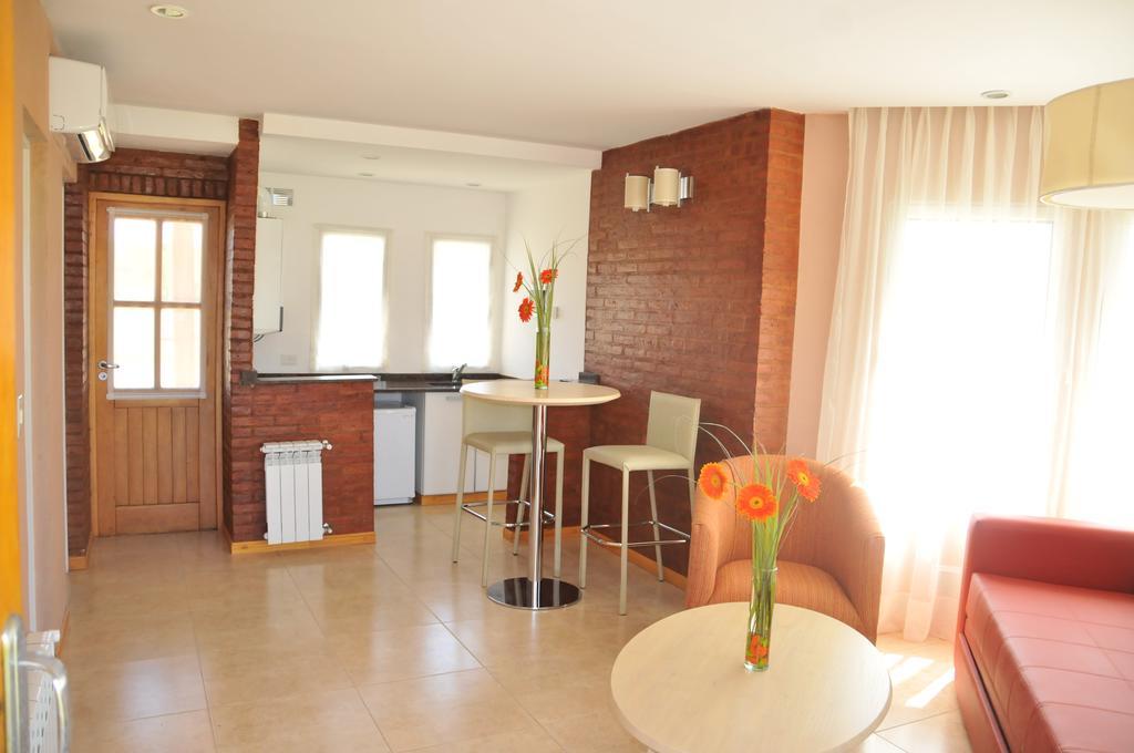 Antu Malal Hotel Plaza Huincul 外观 照片