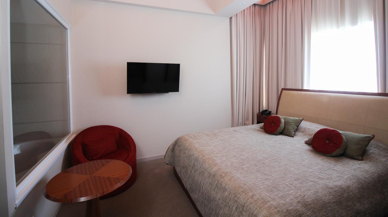 Antu Malal Hotel Plaza Huincul 外观 照片