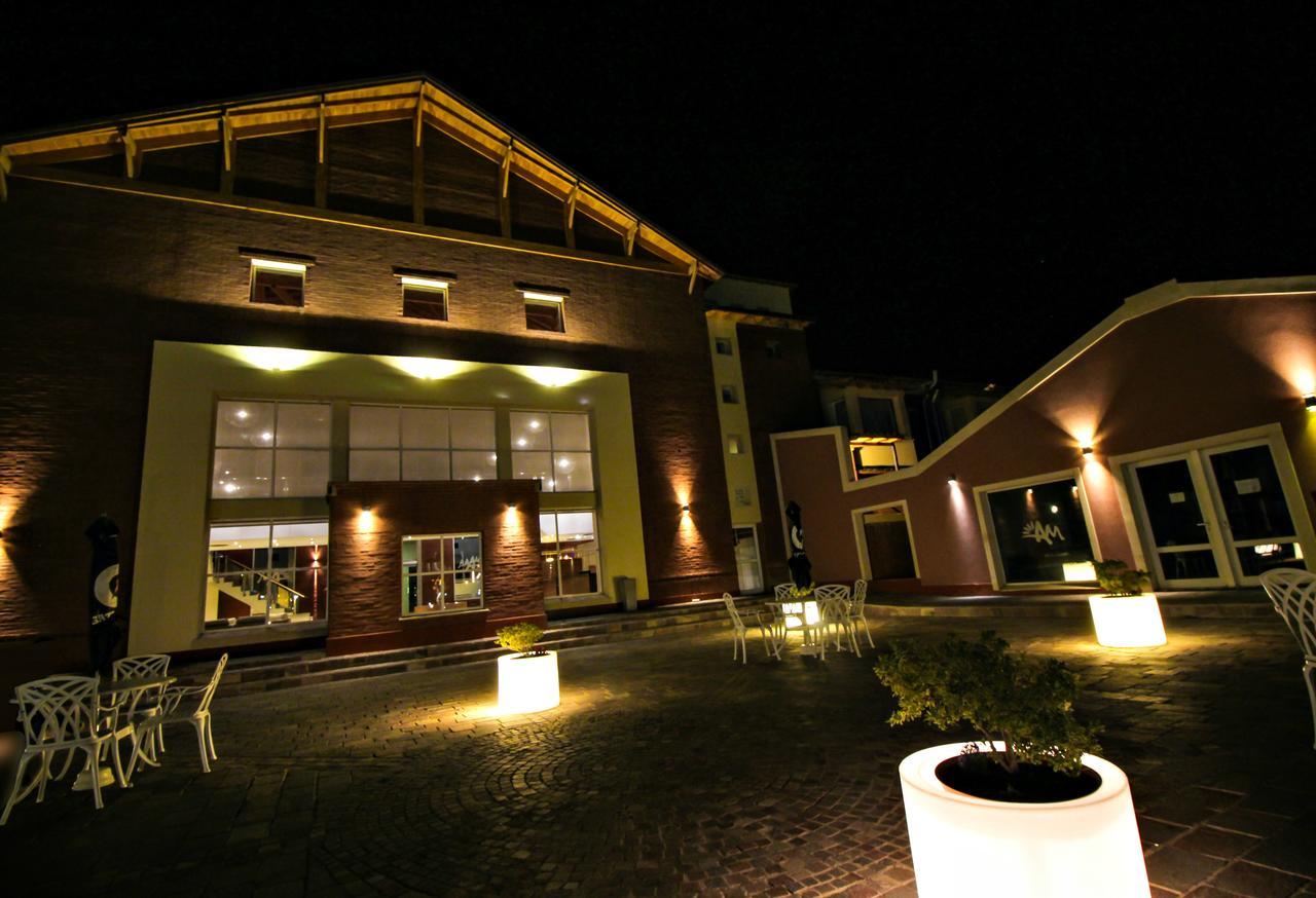 Antu Malal Hotel Plaza Huincul 外观 照片