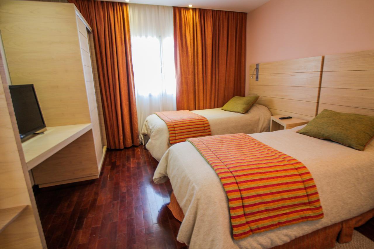 Antu Malal Hotel Plaza Huincul 外观 照片